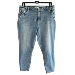 Abercrombie & Fitch Curve Love Super Skinny Jeans 20R High Rise Ankle Distressed